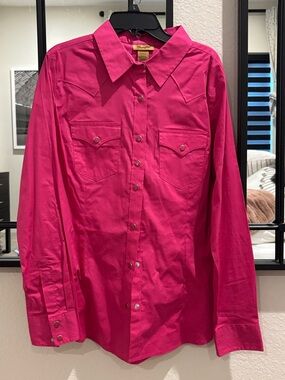 Wrangler Women's Stretch Hot Pink Western Button-Down Shirt